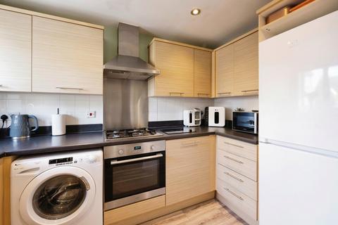 2 bedroom end of terrace house for sale, Sir Henry Brackenbury Road, Ashford, Kent