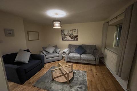 2 bedroom flat to rent, Pascall Court, St. Peters Street, Cardiff, CF24 3DH