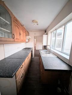 2 bedroom end of terrace house to rent, Newfield Street, Stoke-On-Trent