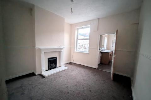 2 bedroom end of terrace house to rent, Newfield Street, Stoke-On-Trent