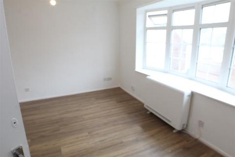 1 bedroom flat to rent, Bolton Old Road, Atherton M46