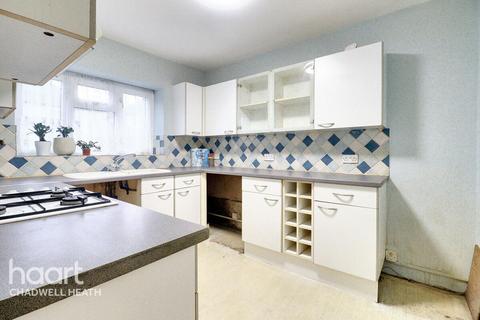 1 bedroom apartment for sale, Whalebone Lane South, Dagenham