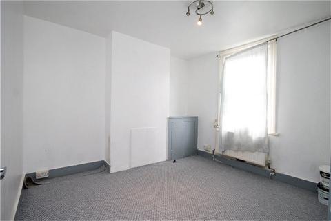 3 bedroom terraced house to rent, Mitcham Road, Croydon, CR0