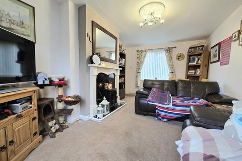 2 bedroom semi-detached house for sale, Coronation Road, Sunniside NE16