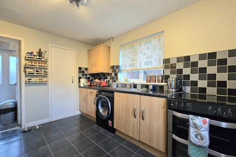 2 bedroom semi-detached house for sale, Coronation Road, Sunniside NE16