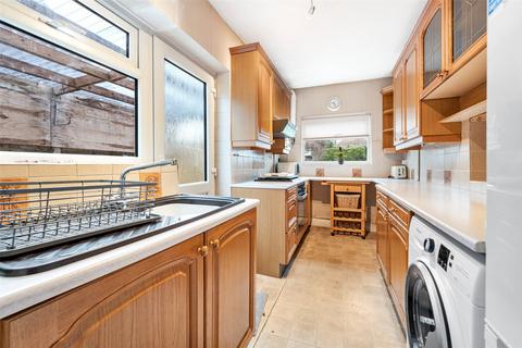 3 bedroom semi-detached house for sale, Wiston Avenue, Worthing, West Sussex, BN14