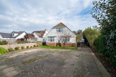 4 bedroom house for sale, Haslemere Gardens, Hayling Island PO11