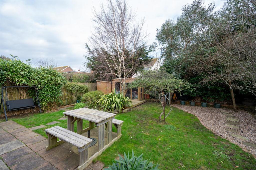 18 Haslemere Gardens-32.jpg