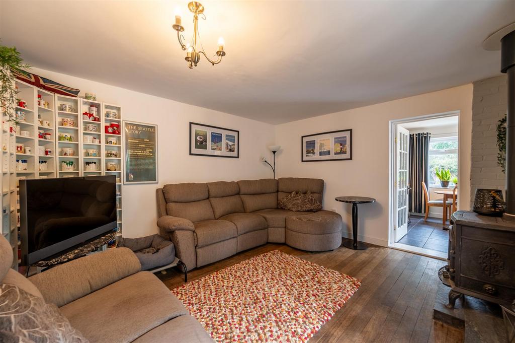 18 Haslemere Gardens-22.jpg