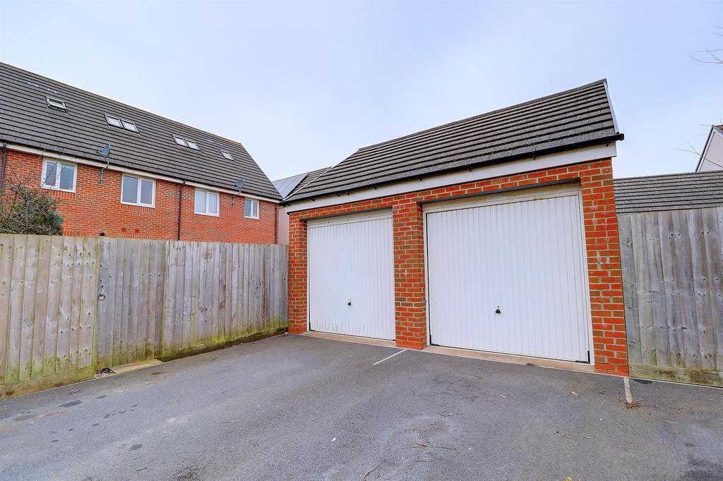Garage.jpg