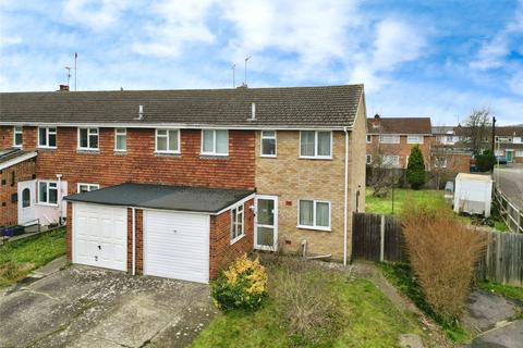 3 bedroom end of terrace house for sale, Christchurch Drive, Camberley GU17