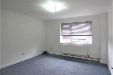 2 bedroom maisonette to rent, CHURCH ROAD, BOOKHAM