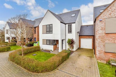 5 bedroom link detached house for sale, College Place, Uckfield, East Sussex