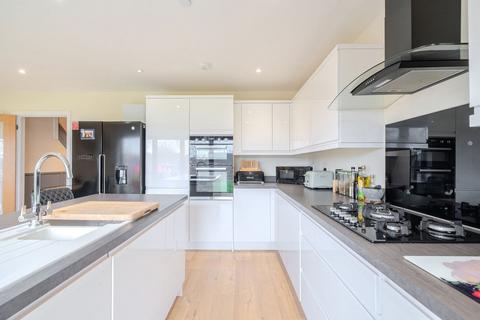 14 Cherry Close, Rogiet, Caldicot, NP26 3SQ