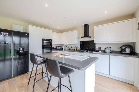 14 Cherry Close, Rogiet, Caldicot, NP26 3SQ