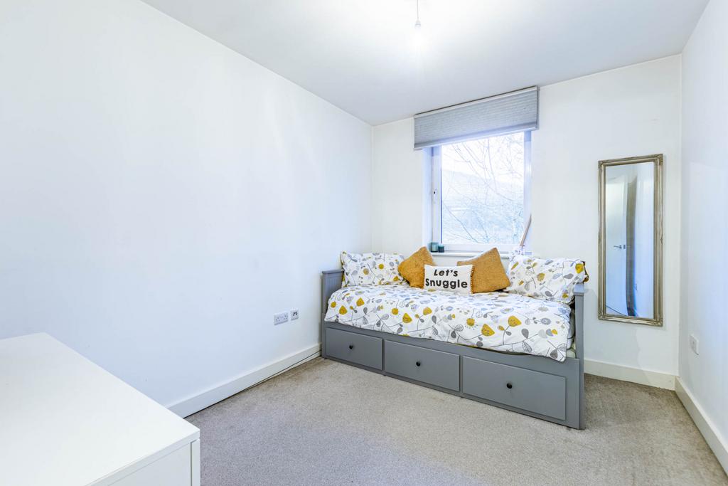 Bedroom2a