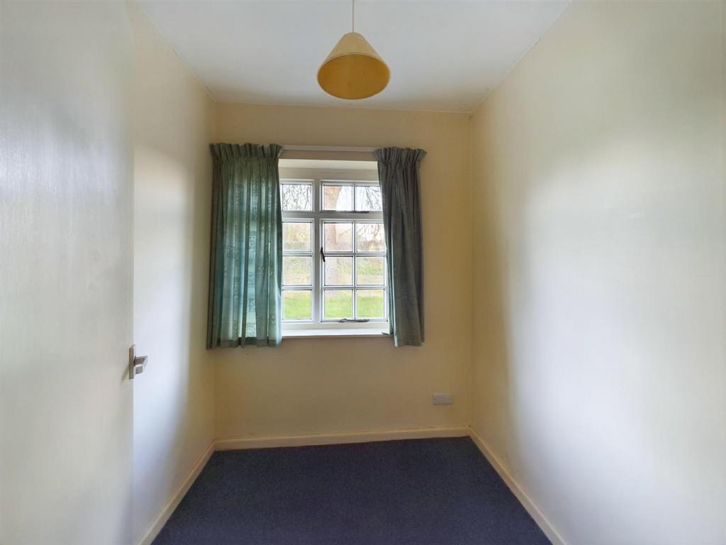 CAM01555 G0-PR0112-STILL017.jpg