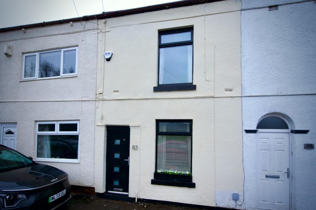 Extended 2 Bedroom Terraced House With Loft Room