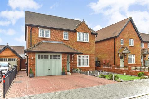 4 bedroom detached house for sale, Nash Close, Waterlooville