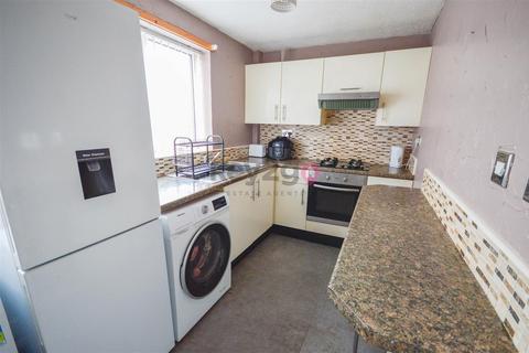 2 bedroom semi-detached house for sale, Oakworth View, Halfway, Sheffield, S20