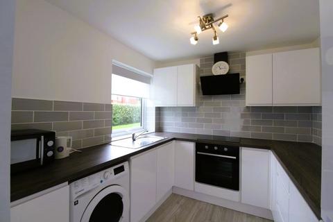 2 bedroom ground floor flat to rent, Crescent Way, St. Lukes Court Crescent Way, RH15