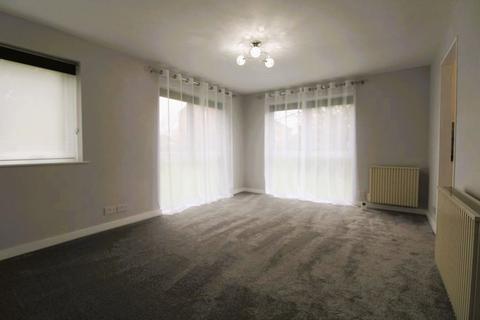 2 bedroom ground floor flat to rent, Crescent Way, St. Lukes Court Crescent Way, RH15