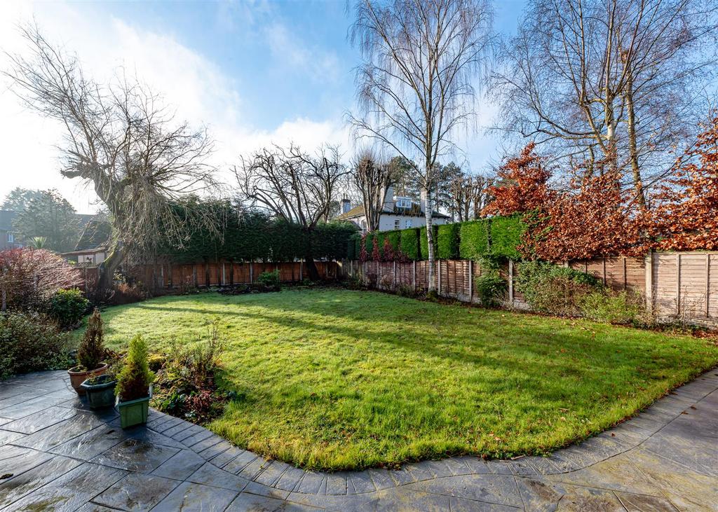 21 Ash Hill-garden2.jpg