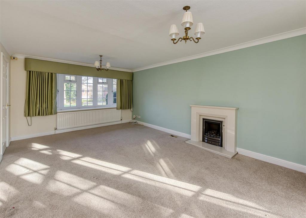 21 Ash Hill-lounge2.jpg