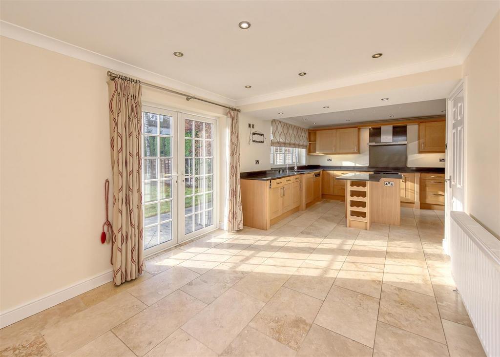 21 Ash Hill-kitchen4.jpg