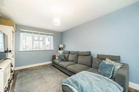 10 New Road, Hanworth, Feltham, TW13 6TQ