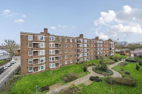 1 bedroom flat for sale, Flora Gardens, Hammersmith