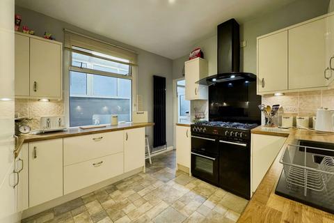 98 Bedwas Road, Caerphilly, CF83 3AT