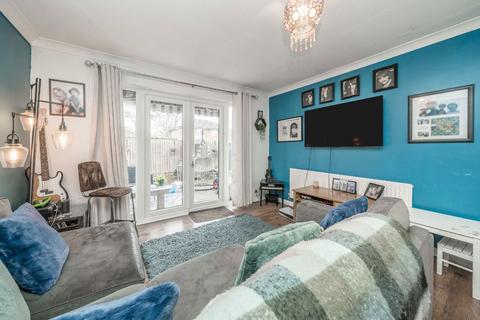 2 bedroom maisonette for sale, Nelson Road, Whitton TW2