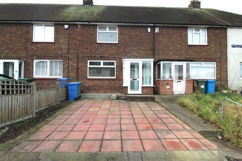 2 bedroom terraced house for sale, Manor Road, Queenborough