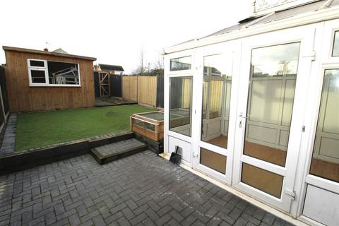 6 Manor Road, Queenborough, ME11 5ND