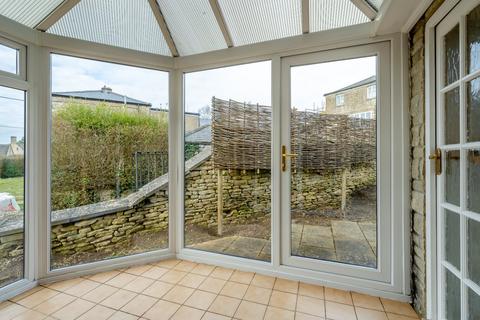 7 Brook Close, Northleach, Cheltenham, GL54 3PE