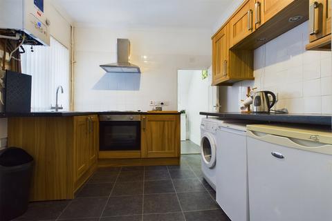 2 bedroom flat to rent, Hazelwood Avenue, Newcastle Upon Tyne