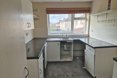 2 bedroom maisonette for sale, 2 Checketts Close, Worcester.  WR3 7JZ