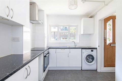 3 bedroom flat to rent, New North Road, London N1