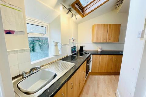 2 bedroom terraced house for sale, Glanmor Road, Llanelli
