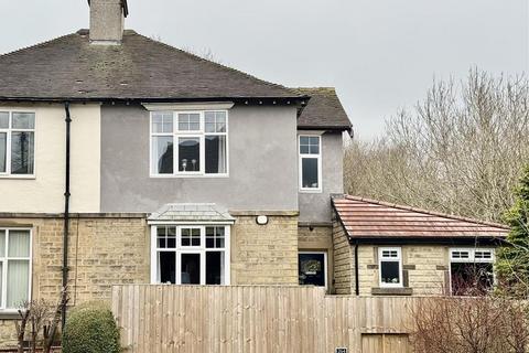 4 bedroom semi-detached house for sale, Somerset Road, Almondbury, Huddersfield, HD5 8LZ