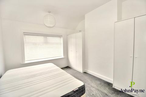4 Glendower Avenue, Coventry, CV5 8BE