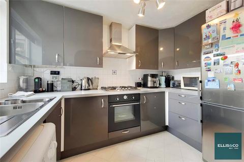 2 bedroom semi-detached house for sale, Radstock Close, Friern Barnet, N11