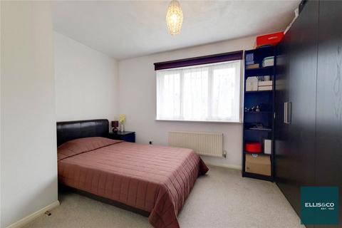 6 Radstock Close, London, N11 3GQ