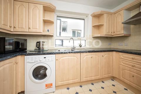 2 bedroom maisonette for sale, Holders Hill Road, Mill Hill, London, NW7