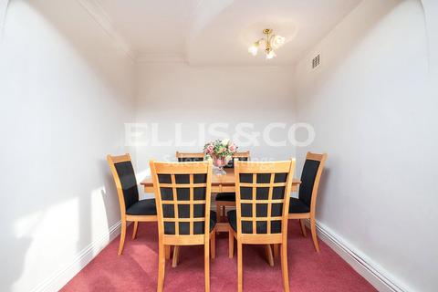 2 bedroom maisonette for sale, Holders Hill Road, Mill Hill, London, NW7