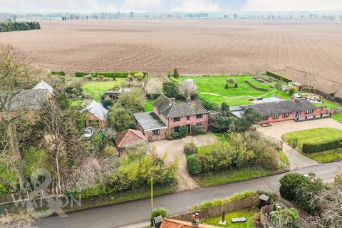 4 bedroom detached house for sale, The Street, Halvergate, Norwich