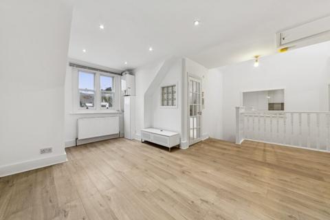 2 bedroom flat to rent, Hemstal Road, London NW6