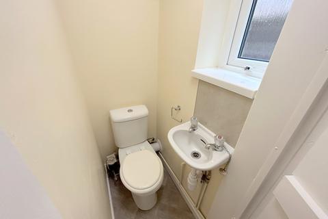 3 bedroom semi-detached house to rent, Crumpsall, Manchester M8