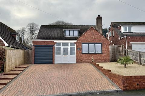 2 bedroom bungalow for sale, Sussex Close, St.Thomas, EX4